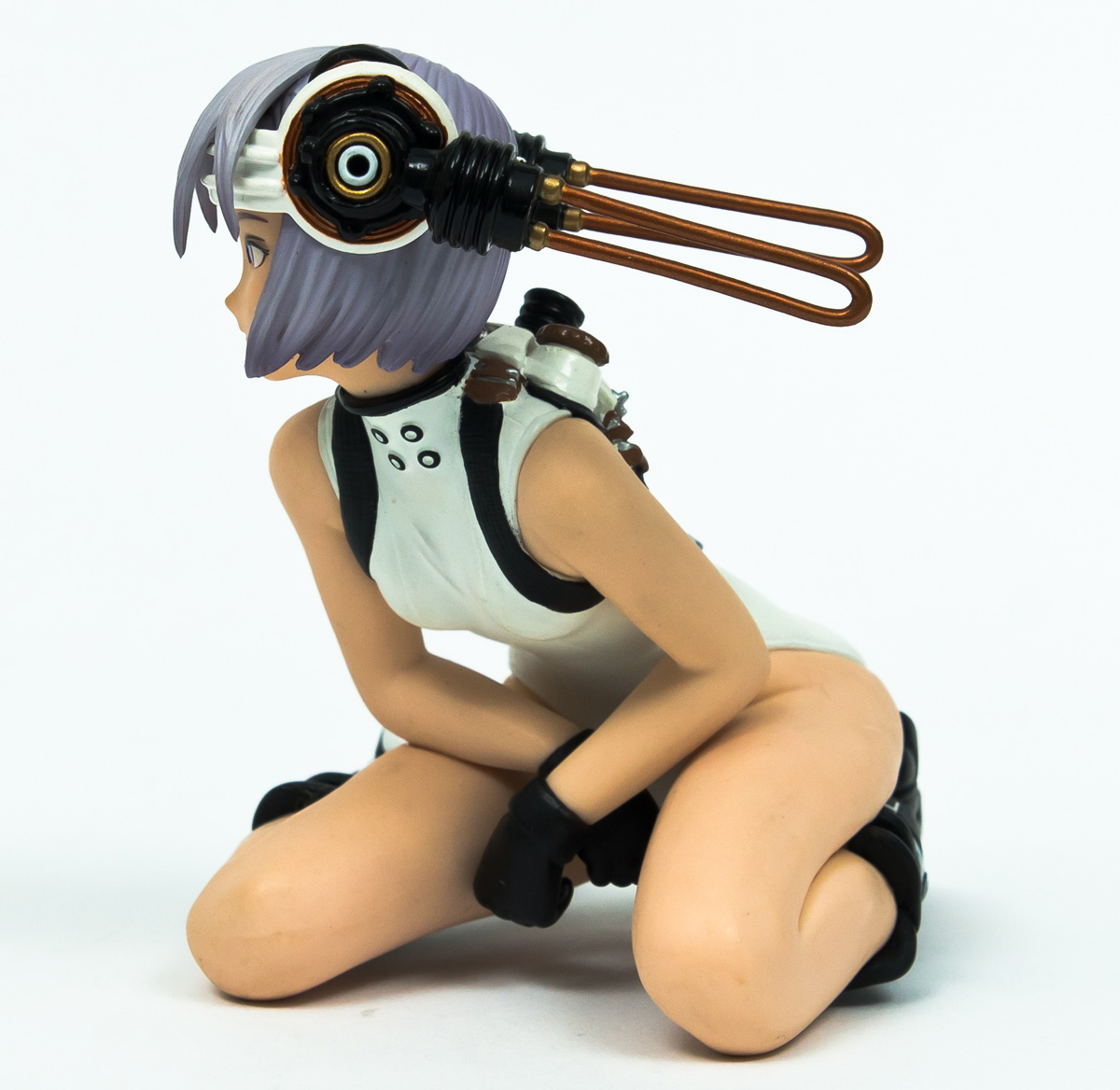 kneeing sexy injection figure3