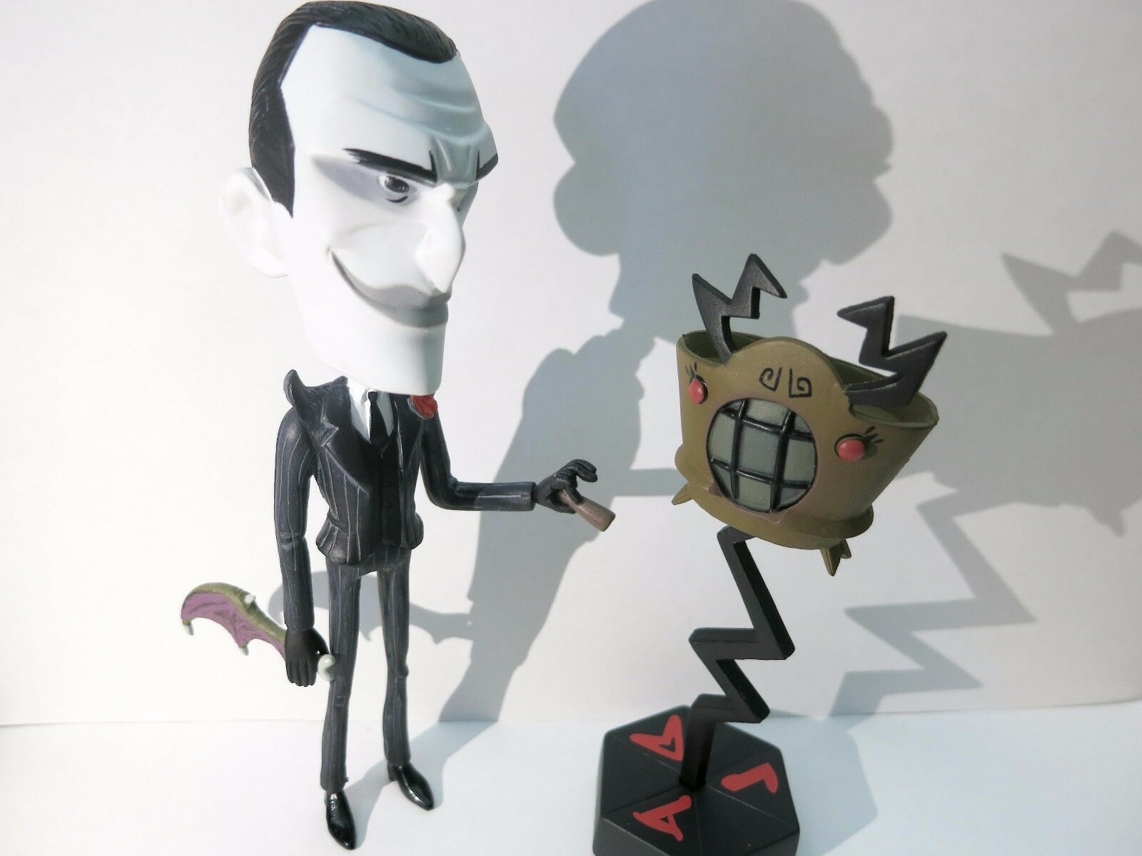 CLEARANCE-Maxwell-Divining-Rod-BatBat-Dont-Starve-action figures 1