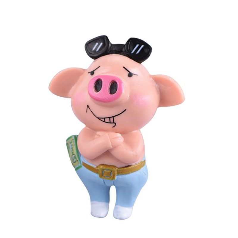 OEM/ODM 3D Car Table Decoration Animal Toy Figures Plastic Pig Action Figure